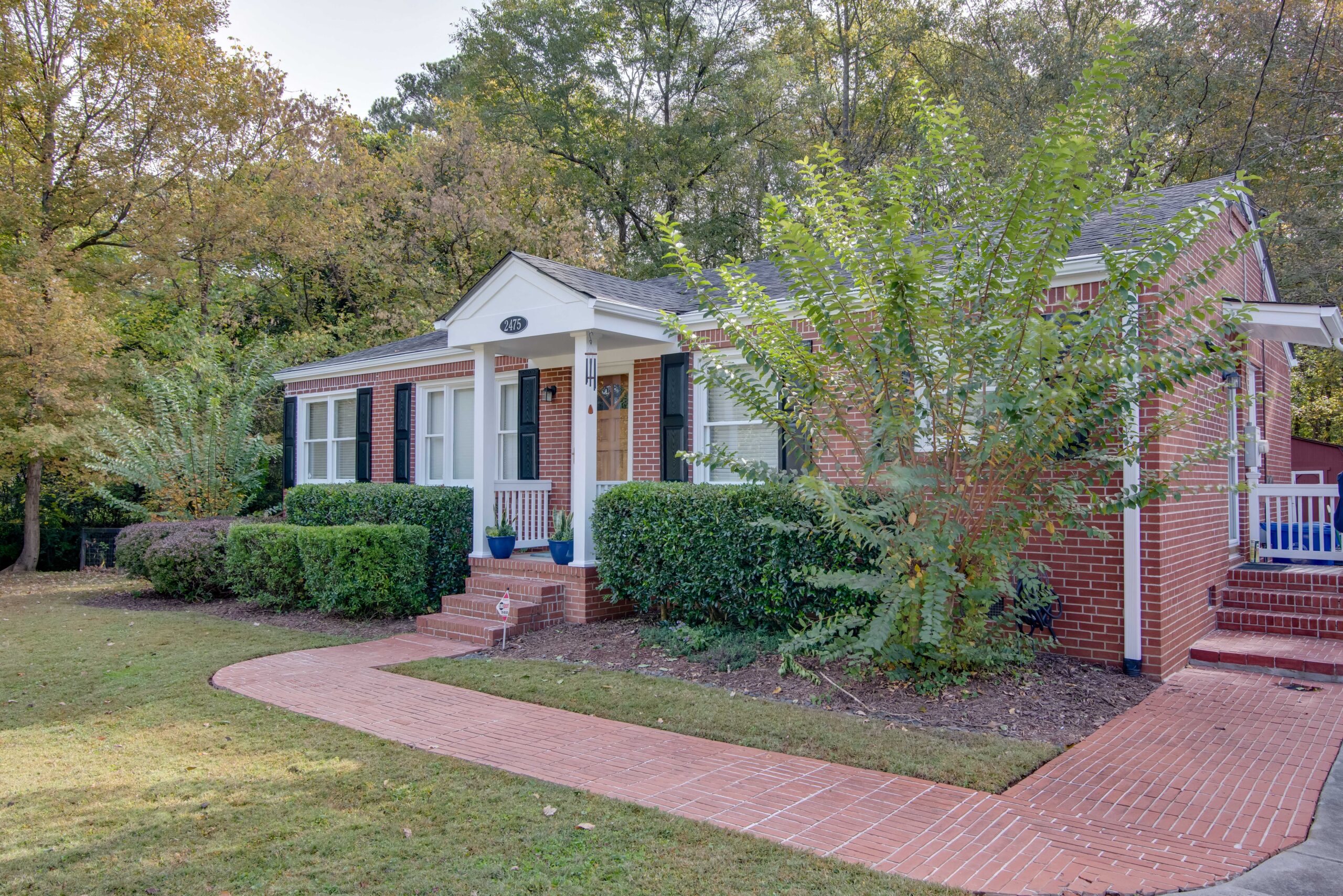 2475FernleafLn_P-3